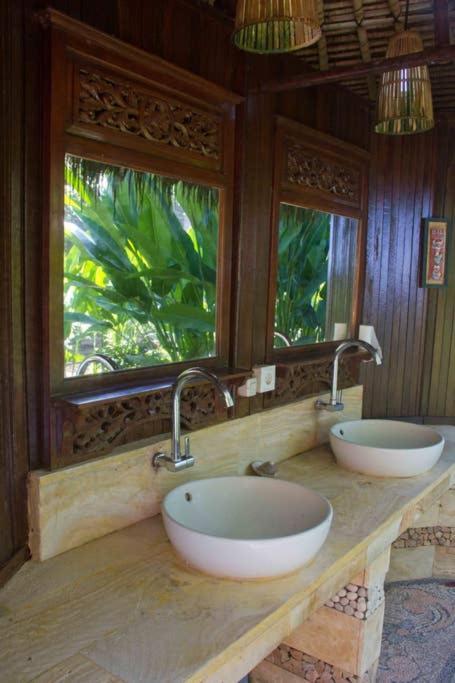 Jasri Dalem Surf Retreat Villa ภายนอก รูปภาพ